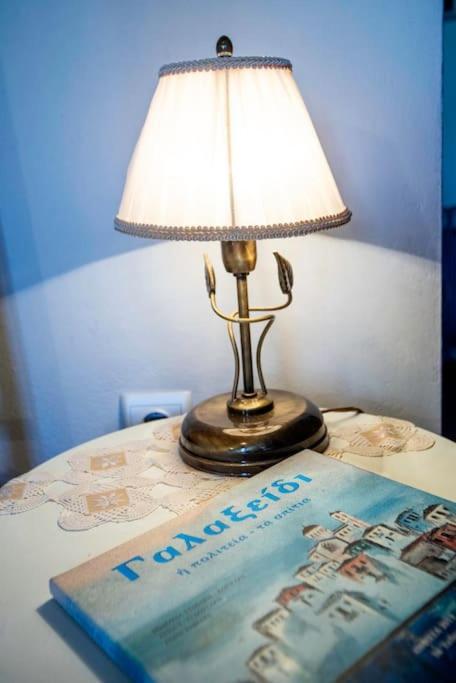 Ellie'S Vintage House Apartment Galaxidi Bagian luar foto