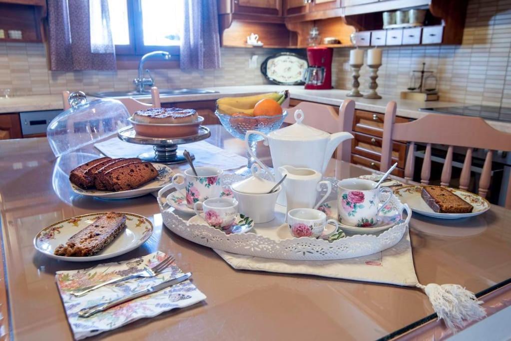 Ellie'S Vintage House Apartment Galaxidi Bagian luar foto